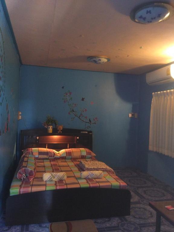 Patchaya Guesthouse Amphawa Zewnętrze zdjęcie