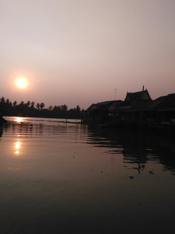 Patchaya Guesthouse Amphawa Zewnętrze zdjęcie